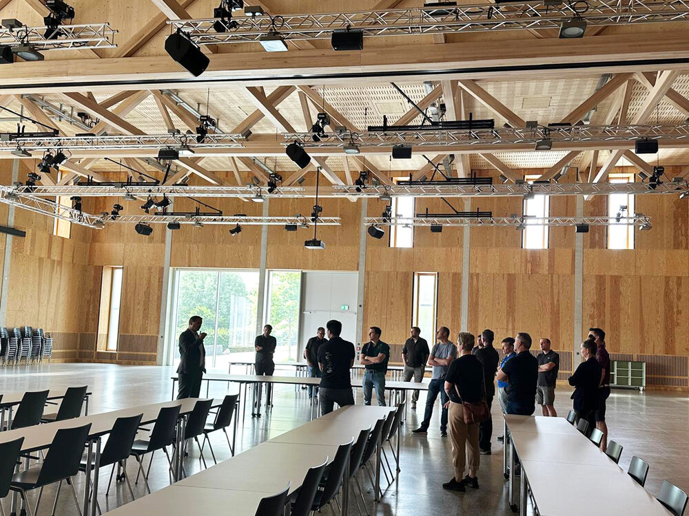 Am 10. Juni 2025 begrüssten wir die Erfa Holzbau III bei uns in Sursee